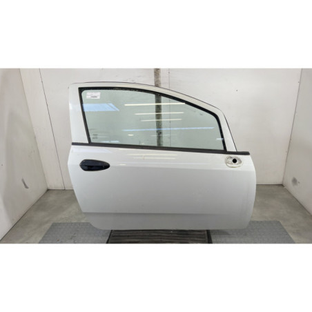 Porte avant droit FIAT GRANDE PUNTO Photo n°1