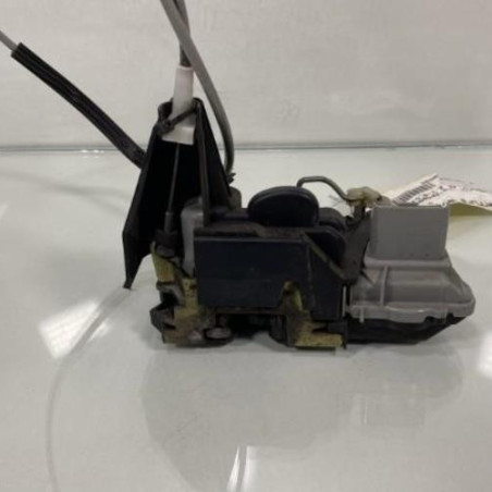 Serrure avant droit PEUGEOT 307