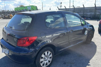 Serrure avant droit PEUGEOT 307