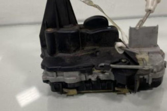 Serrure avant gauche PEUGEOT 307