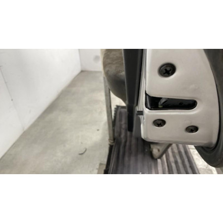 Porte arriere droit HYUNDAI TERRACAN Photo n°1