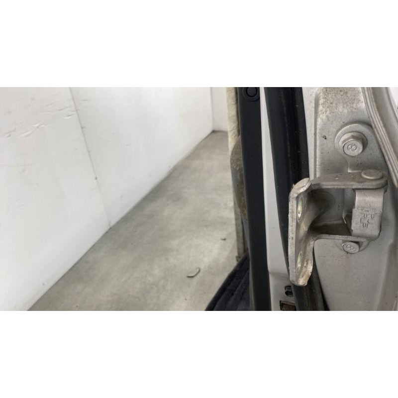 Porte arriere gauche HYUNDAI TERRACAN Photo n°4
