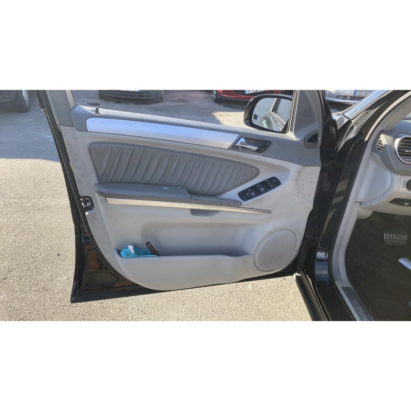 Porte avant gauche MERCEDES CLASSE M 164 Photo n°8