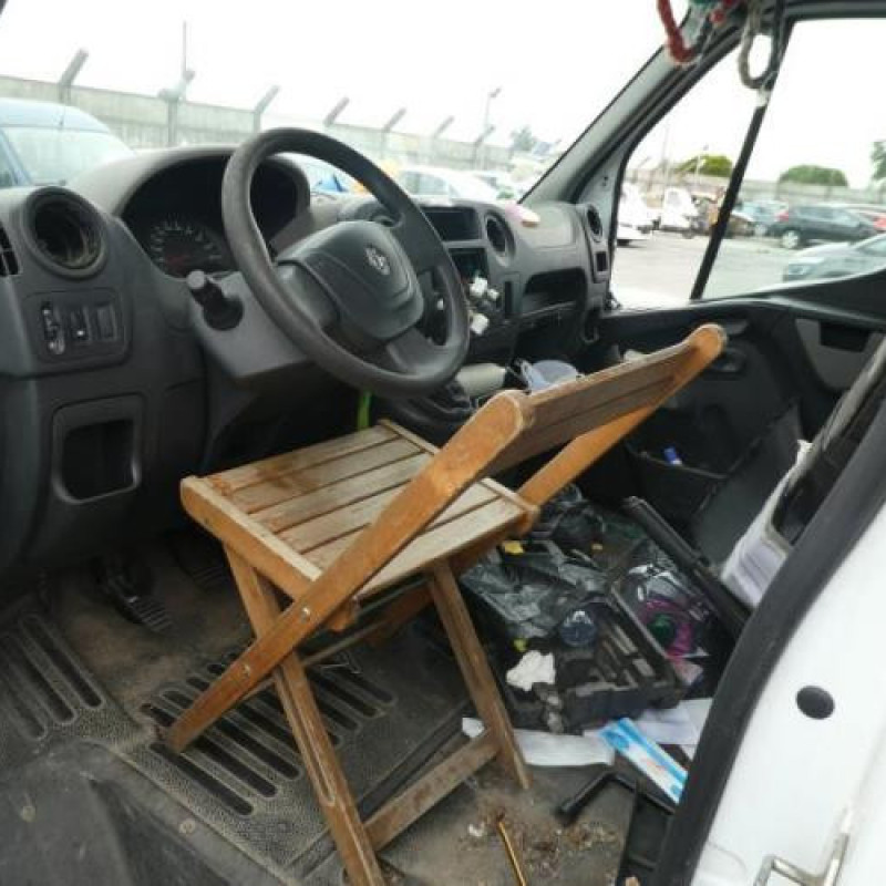 Charniere de capot RENAULT MASTER 3 Photo n°8