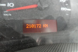 Charniere de capot RENAULT MASTER 3