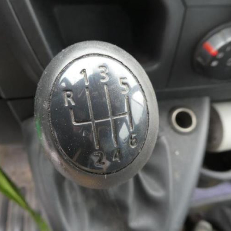 Charniere de capot RENAULT MASTER 3 Photo n°11