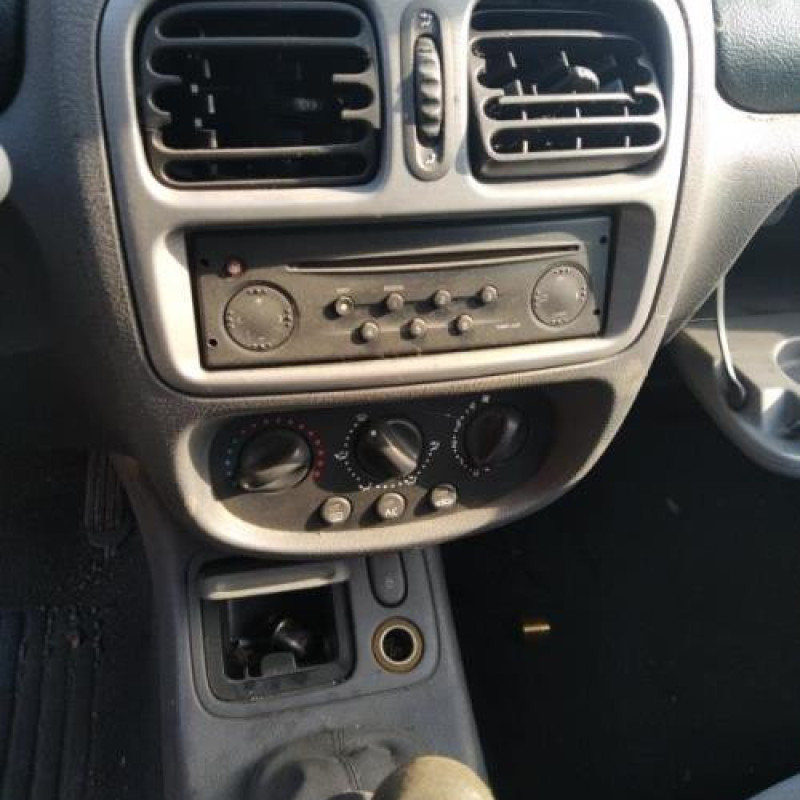 Serrure avant droit RENAULT CLIO 2 Photo n°11