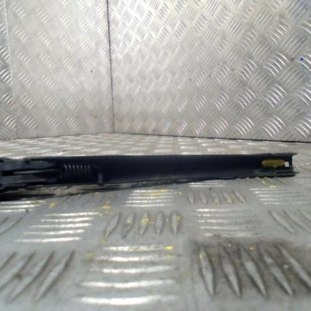 Bras essuie glace arriere VOLKSWAGEN FOX