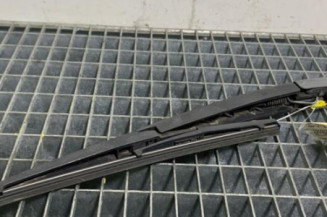 Bras essuie glace arriere TOYOTA COROLLA VERSO 2