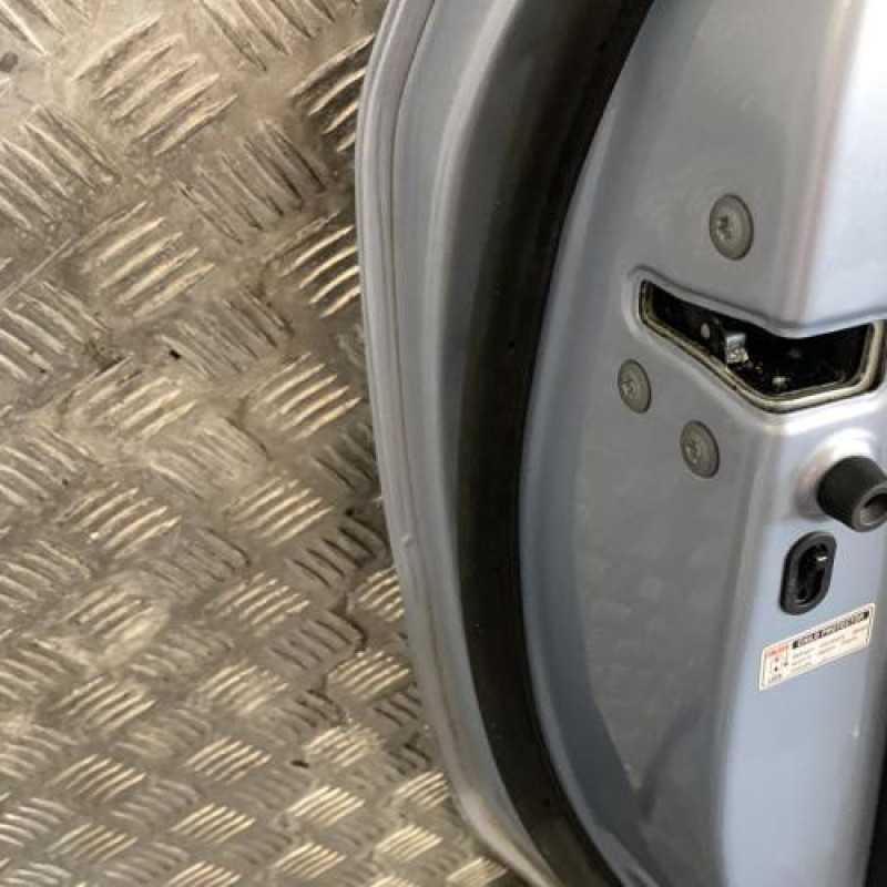 Porte arriere gauche TOYOTA COROLLA VERSO 2 Photo n°6