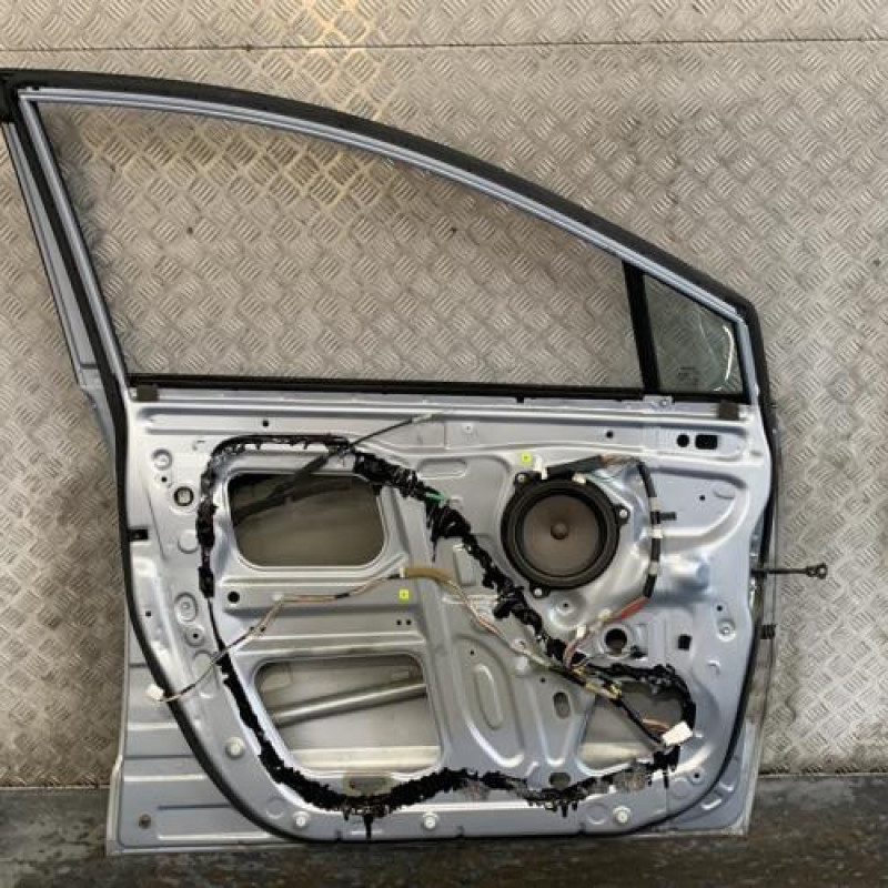 Porte avant gauche TOYOTA COROLLA VERSO 2 Photo n°3