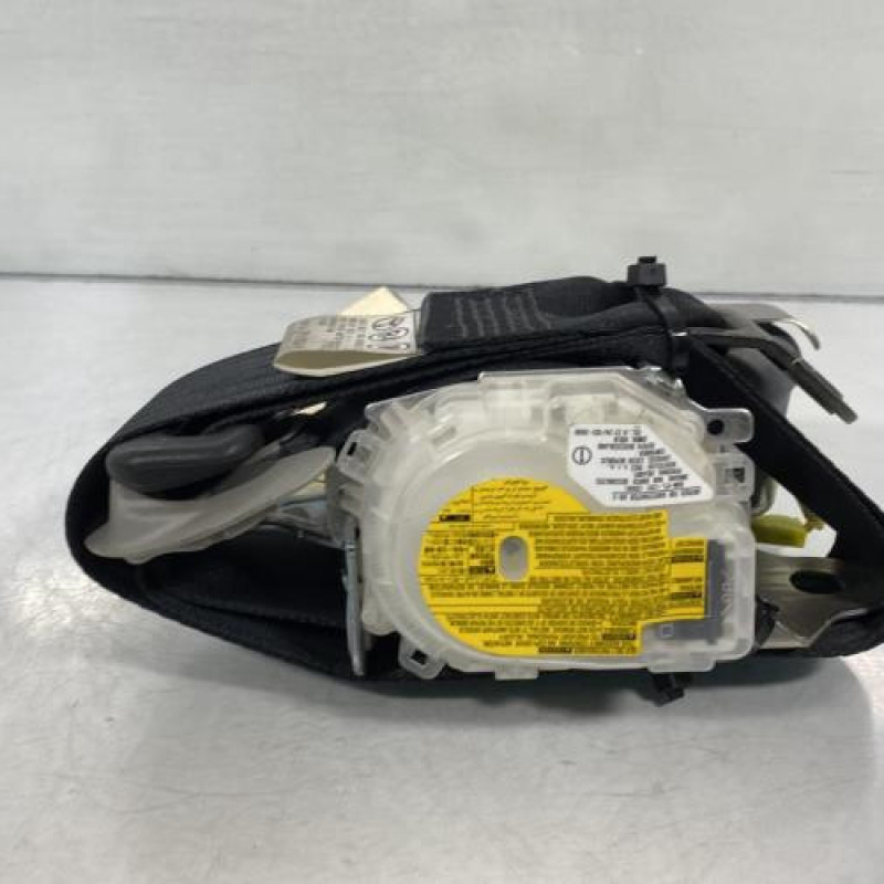 Pretensionneur de ceinture avant droit TOYOTA COROLLA VERSO 2 Photo n°3