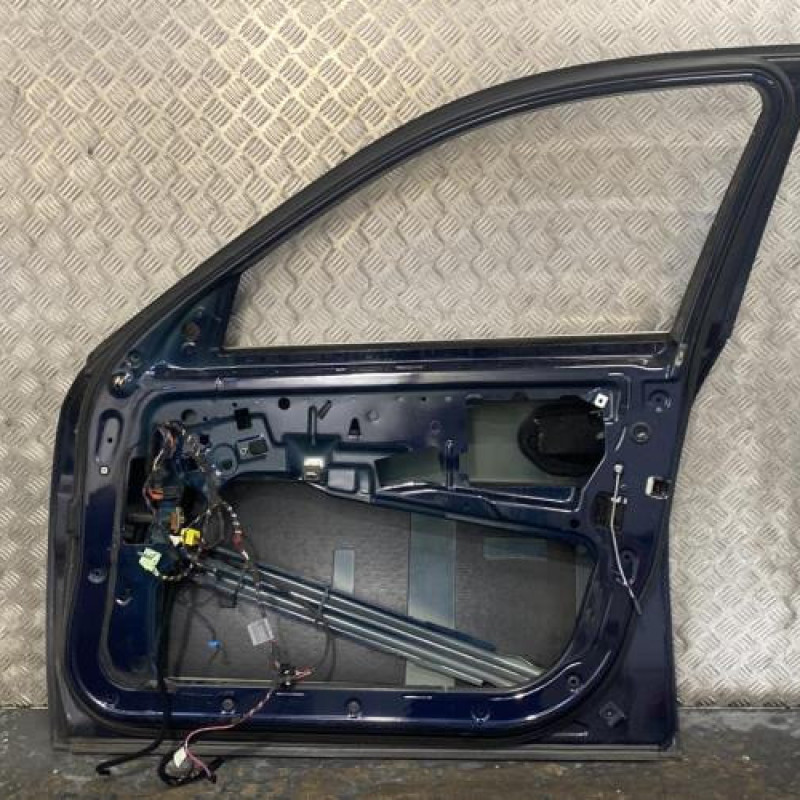 Porte avant droit BMW SERIE 5 E61 Photo n°4