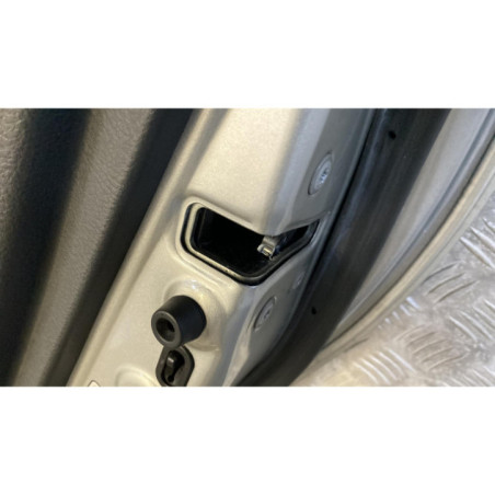 Porte arriere droit TOYOTA AVENSIS 2