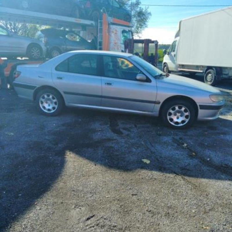 Serrure avant droit PEUGEOT 406 Photo n°5