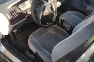 Serrure avant droit PEUGEOT 406