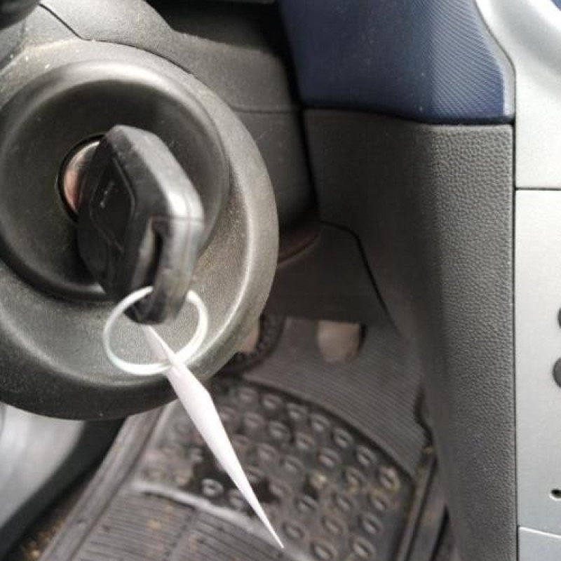 Com (Bloc Contacteur Tournant+Commodo Essuie Glace+Commodo Phare) OPEL CORSA D Photo n°19