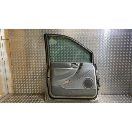 Porte avant gauche CHRYSLER GRAND VOYAGER 4 Photo n°1