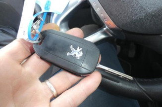 Demarreur PEUGEOT 208 1