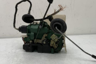 Serrure avant droit VOLKSWAGEN GOLF 4