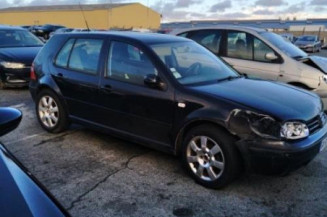 Serrure avant droit VOLKSWAGEN GOLF 4