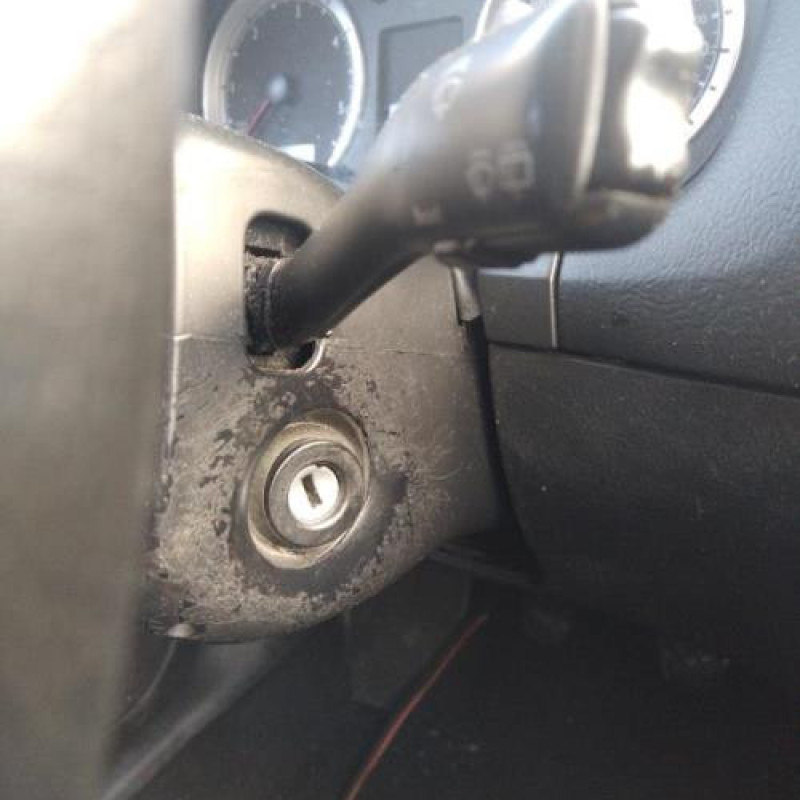 Serrure avant droit VOLKSWAGEN GOLF 4 Photo n°14