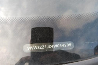 Serrure avant droit VOLKSWAGEN GOLF 4