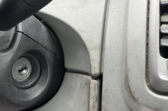 Custode avant droit (porte) OPEL VIVARO 1