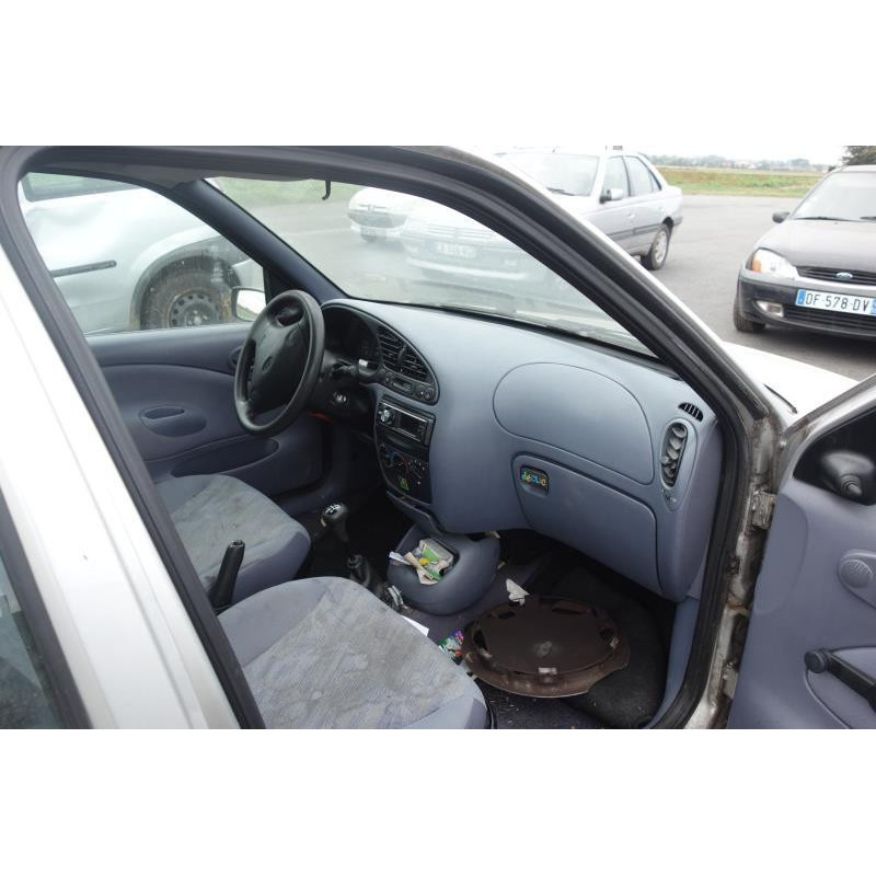 Porte arriere gauche FORD FIESTA 4 Photo n°5
