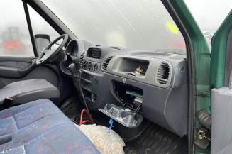 Serrure avant gauche MERCEDES SPRINTER 1