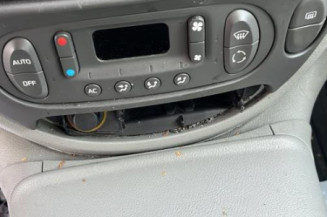Leve vitre electrique avant droit RENAULT SCENIC 1