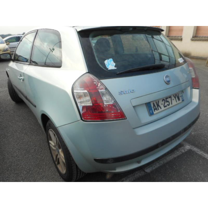 Porte avant droit FIAT STILO Photo n°7