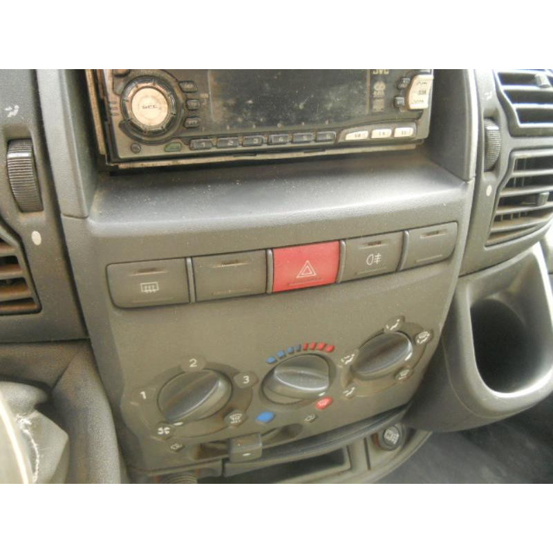 Porte avant droit CITROEN JUMPER 2 Photo n°11