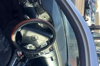 Serrure avant droit MERCEDES CLASSE E 210