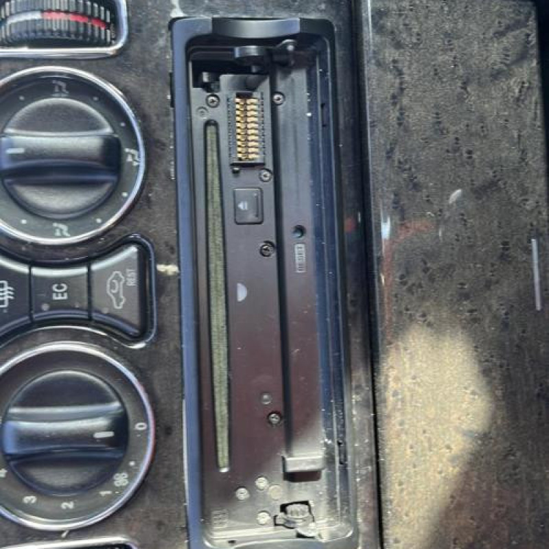 Serrure avant droit MERCEDES CLASSE E 210 Photo n°8