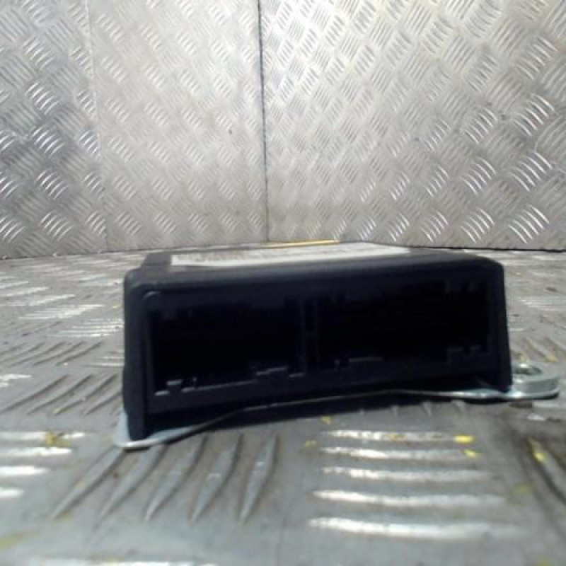 Boitier air bag PEUGEOT 3008 1 Photo n°2