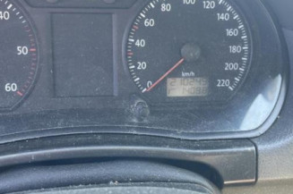 Pretensionneur de ceinture avant droit VOLKSWAGEN POLO 4