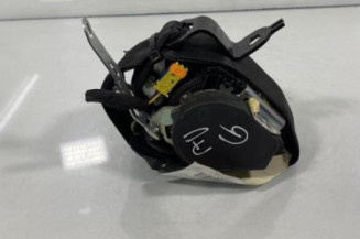 Pretensionneur de ceinture avant gauche VOLKSWAGEN POLO 4