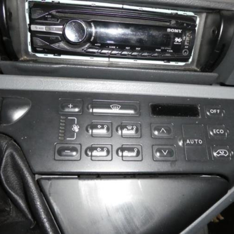 Moteur essuie glace arriere PEUGEOT 806 Photo n°9