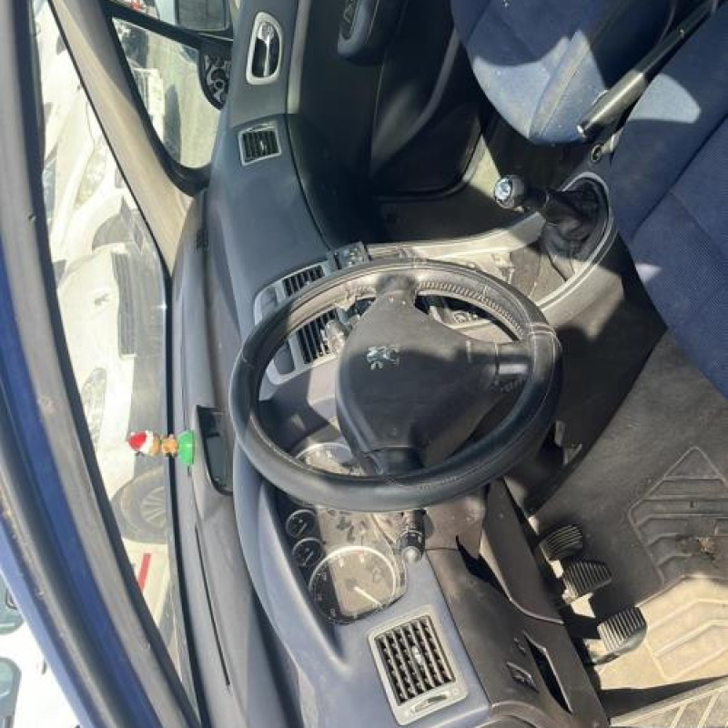 Pretensionneur de ceinture avant droit PEUGEOT 307 Photo n°9