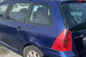 Pretensionneur de ceinture avant gauche PEUGEOT 307