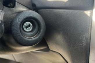 Pretensionneur de ceinture avant gauche PEUGEOT 307