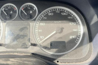 Pretensionneur de ceinture avant gauche PEUGEOT 307