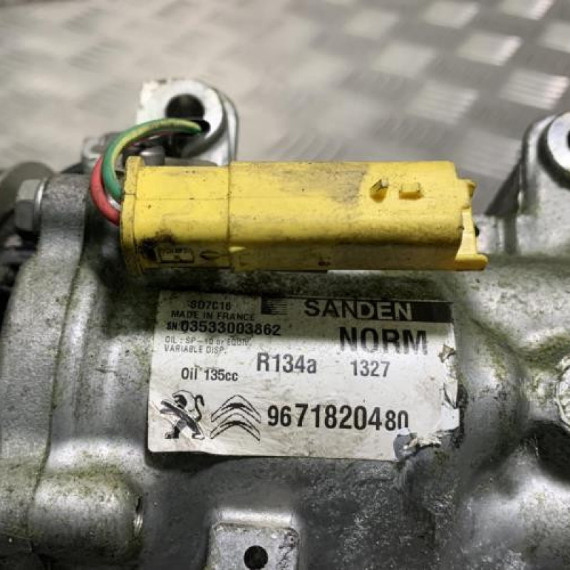 Compresseur clim PEUGEOT 407 Photo n°6
