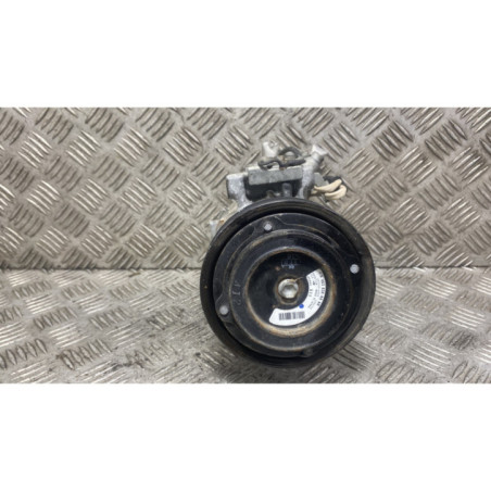 Compresseur clim MERCEDES CLASSE A 176 Photo n°1