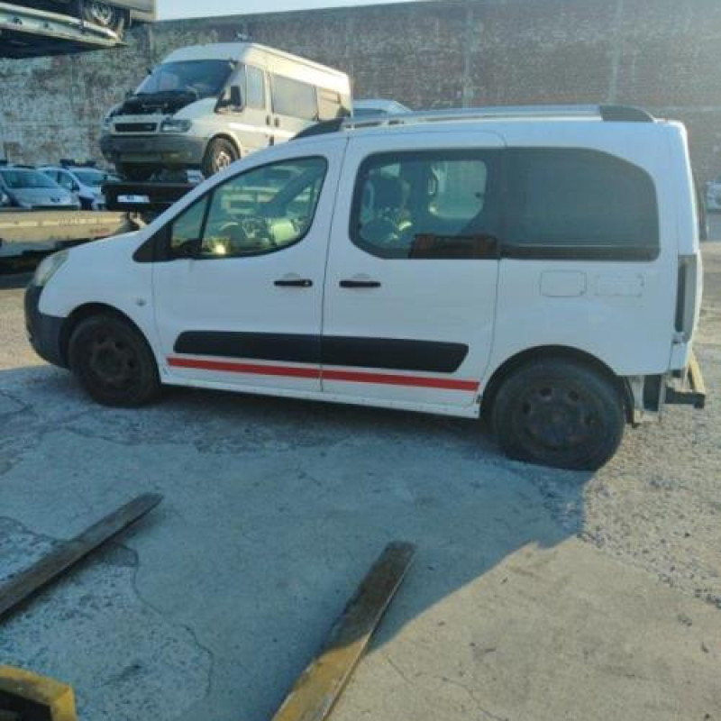 Pretensionneur de ceinture avant droit CITROEN BERLINGO 2 Photo n°7