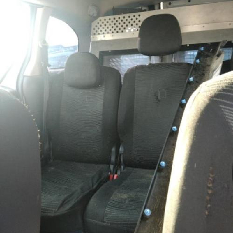 Pretensionneur de ceinture avant droit CITROEN BERLINGO 2 Photo n°9