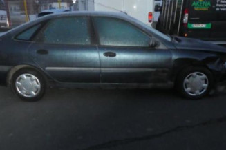 Moteur RENAULT LAGUNA 1