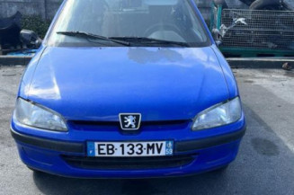 Verin de coffre PEUGEOT 106