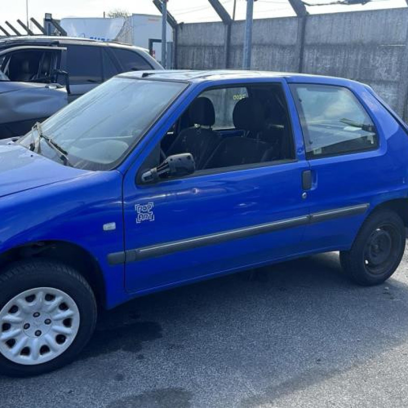 Verin de coffre PEUGEOT 106 Photo n°3